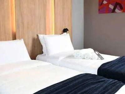 B&B Hotel Milano City Center Duomo 3*,
