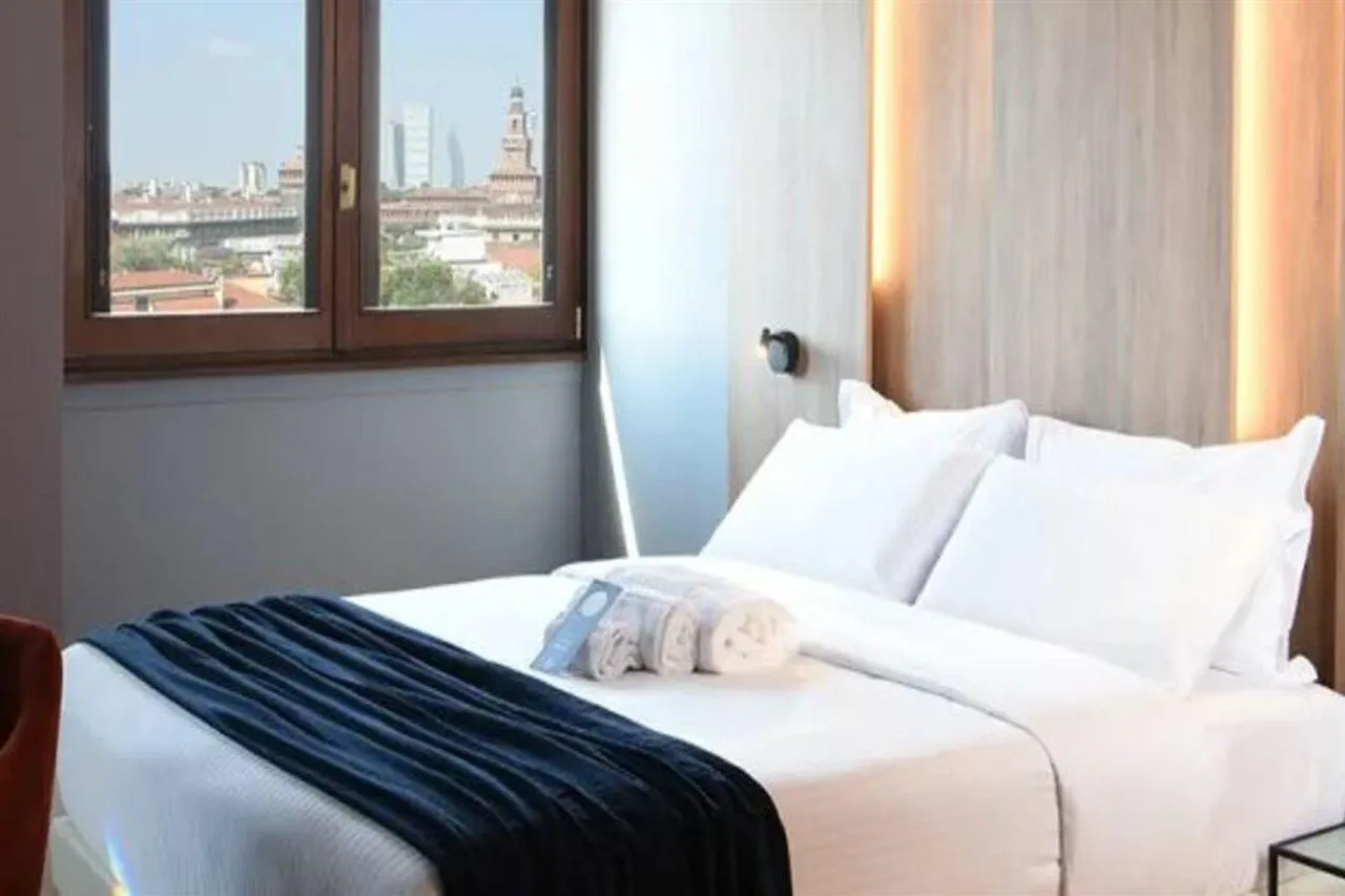 ***  B&B Hotel Milano City Center Duomo Italie